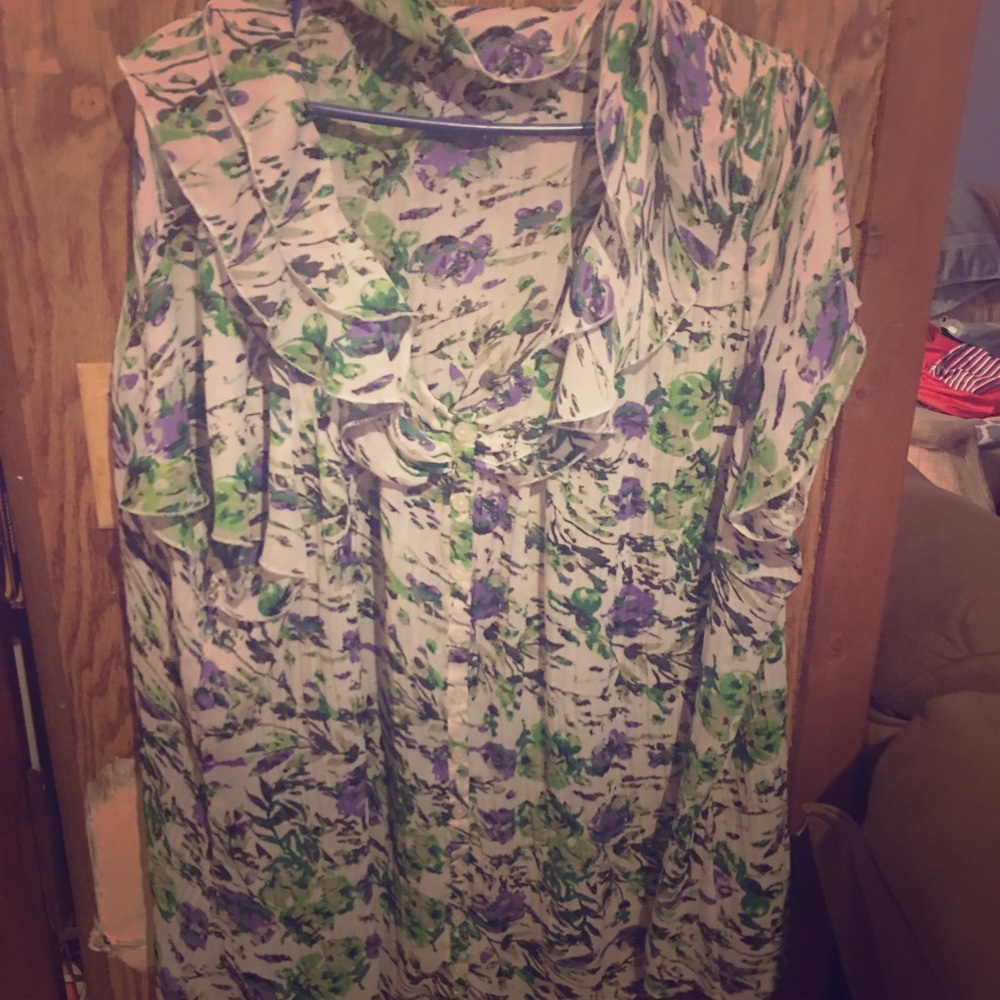 Short sleeve top